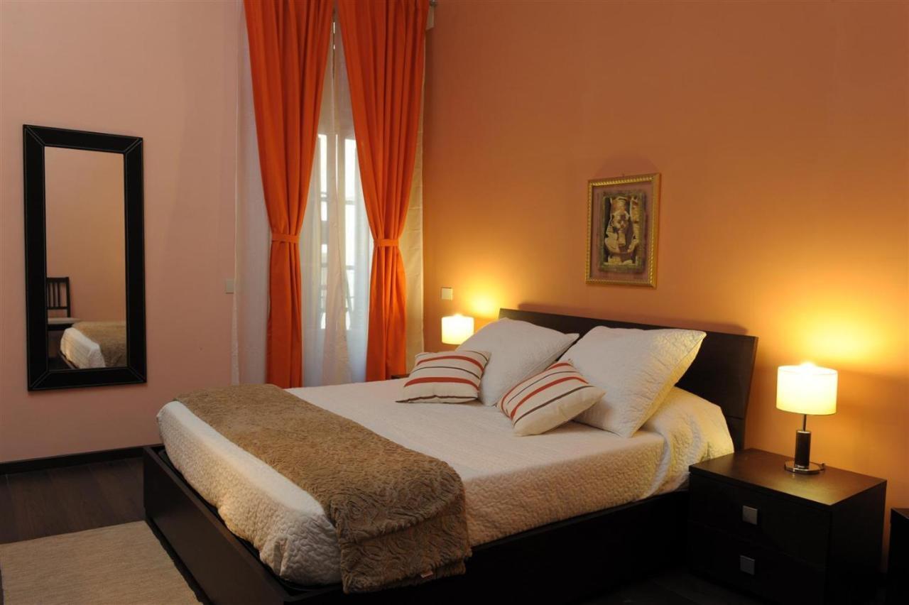 Alexander Bed & Breakfast 2*