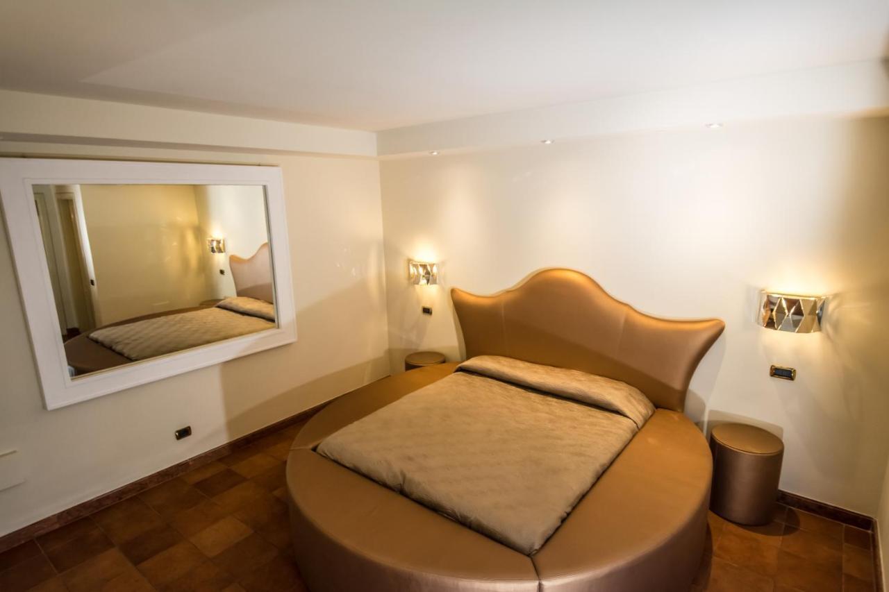 Quadrifoglio Eur Hotel