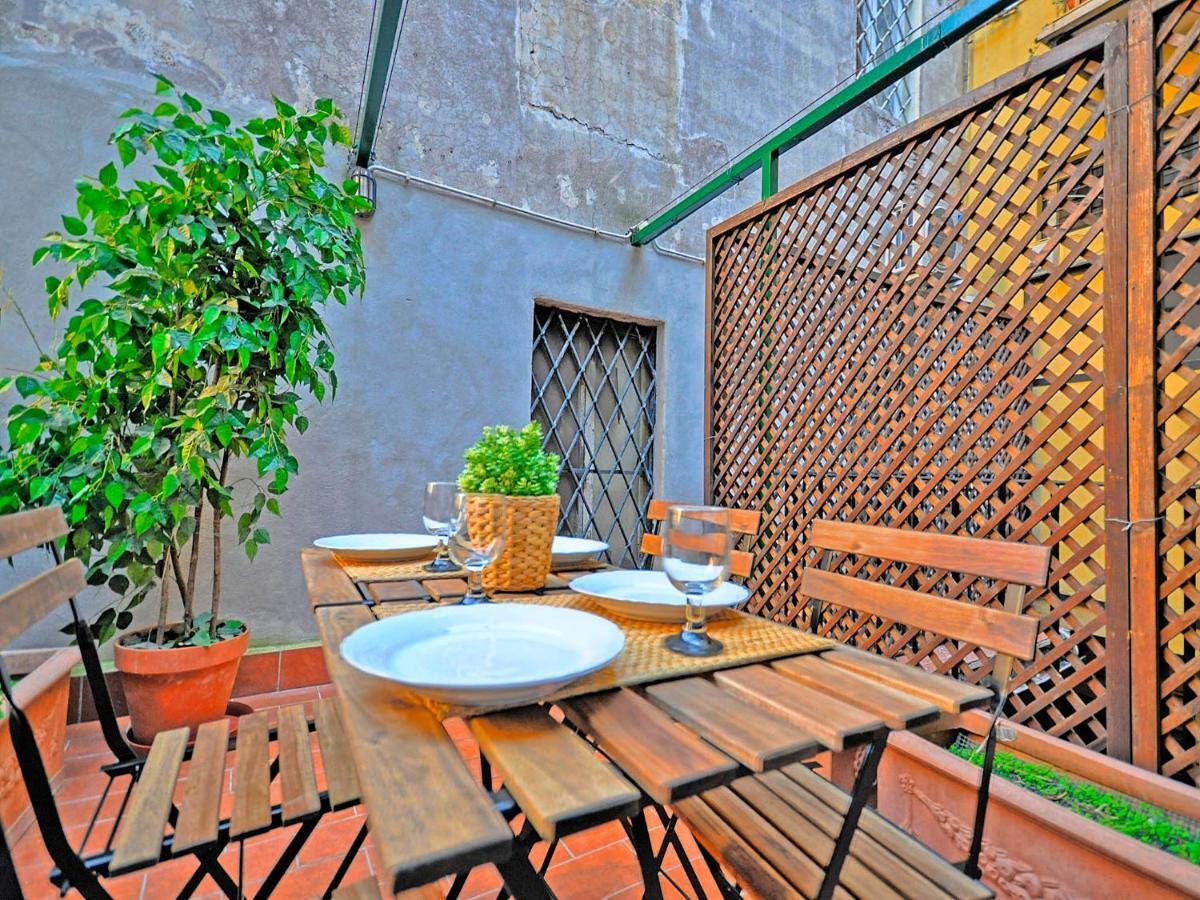 Terrace Governo Vecchio Appartement
