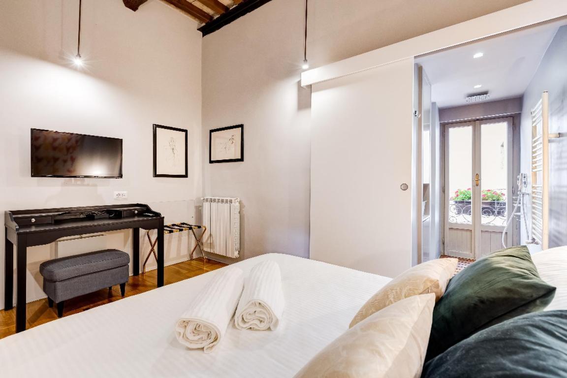 Residenza Borgo Pio Apartment Rome