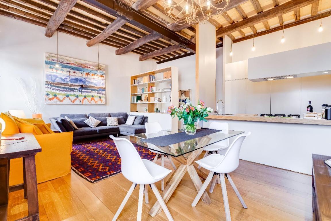 Residenza Borgo Pio Apartment Rome