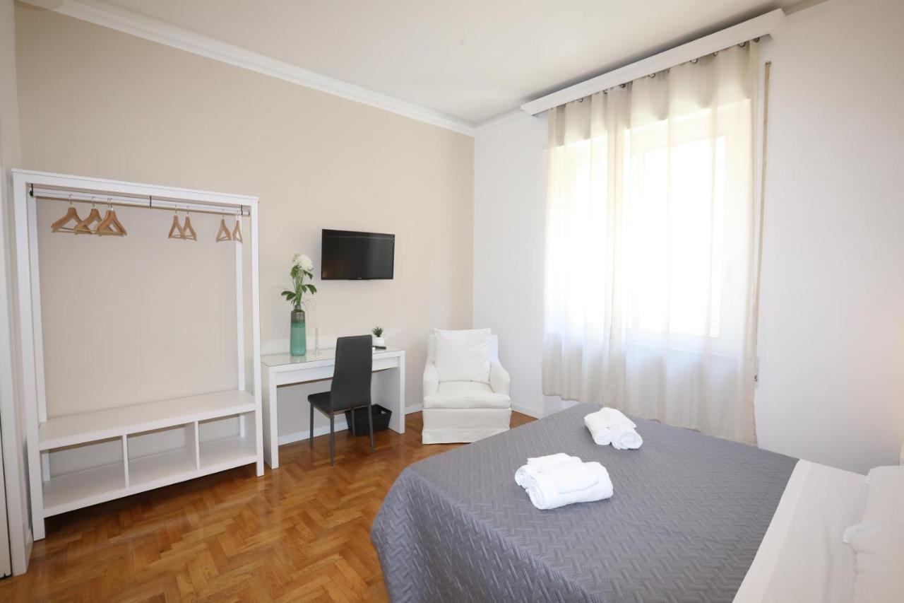 Unique Luxury Apartment&rooms Couette-café Rome