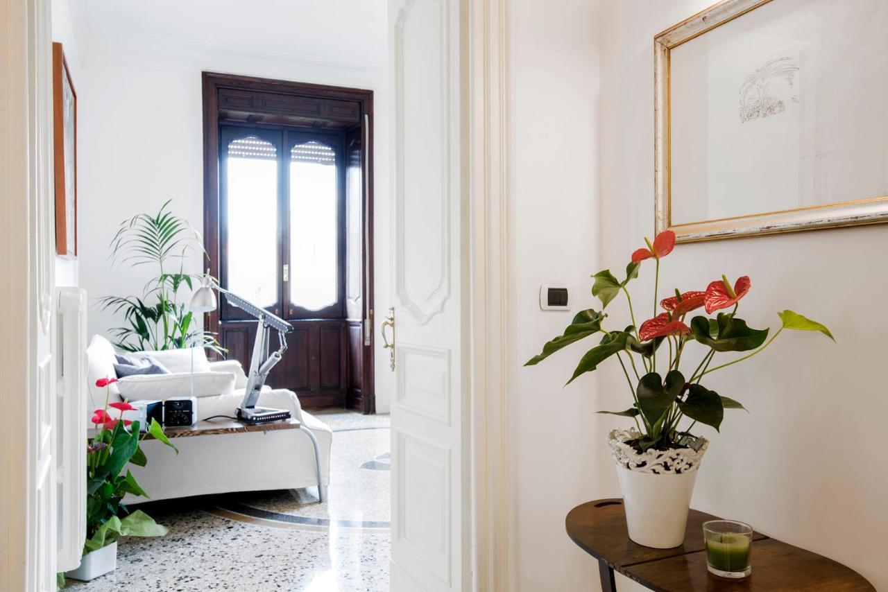 Flat Six Apartment