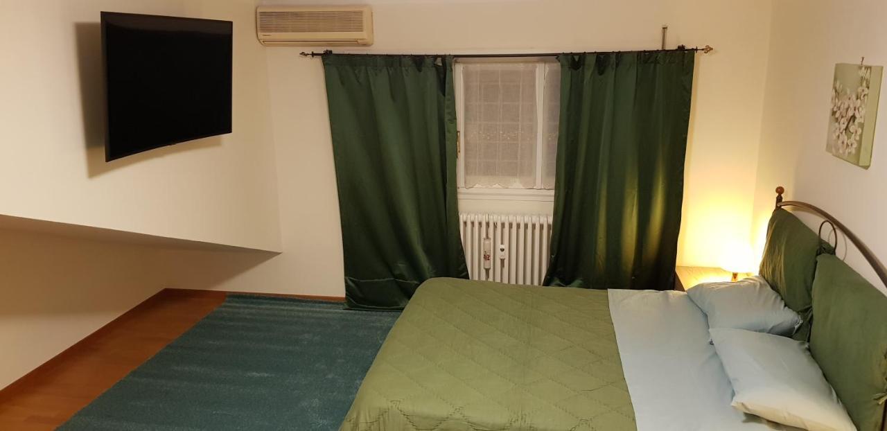 Superattico Con Vista Sul Centro E I Colli Albani Rome
