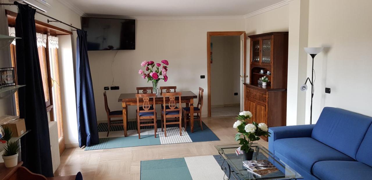 Apartment Superattico Con Vista Sul Centro E I Colli Albani Rome