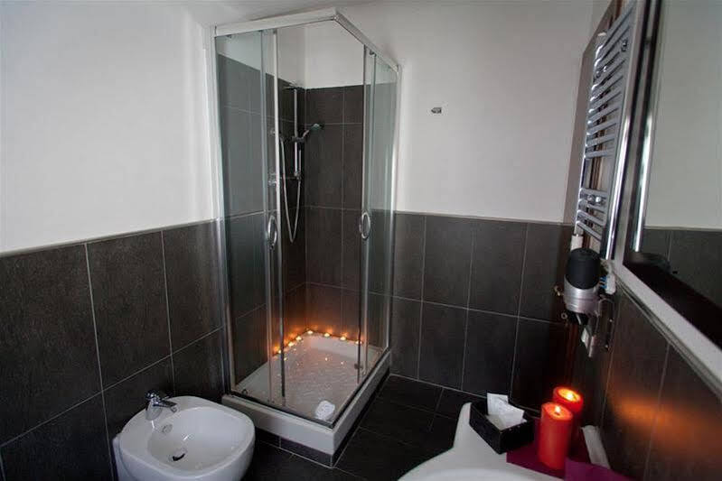 Chroma Tria Villa Rome