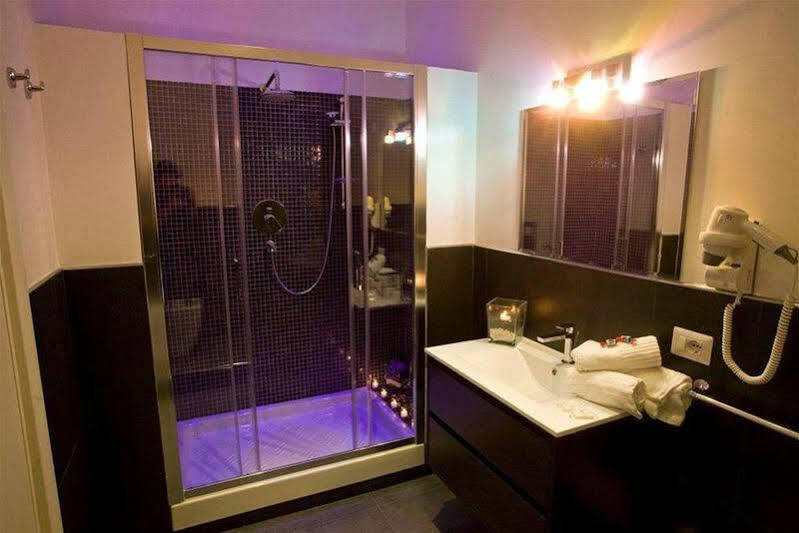 Chroma Tria Villa Rome