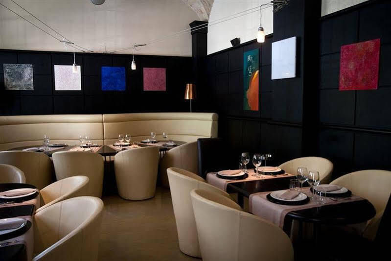 Chroma Tria * Rome
