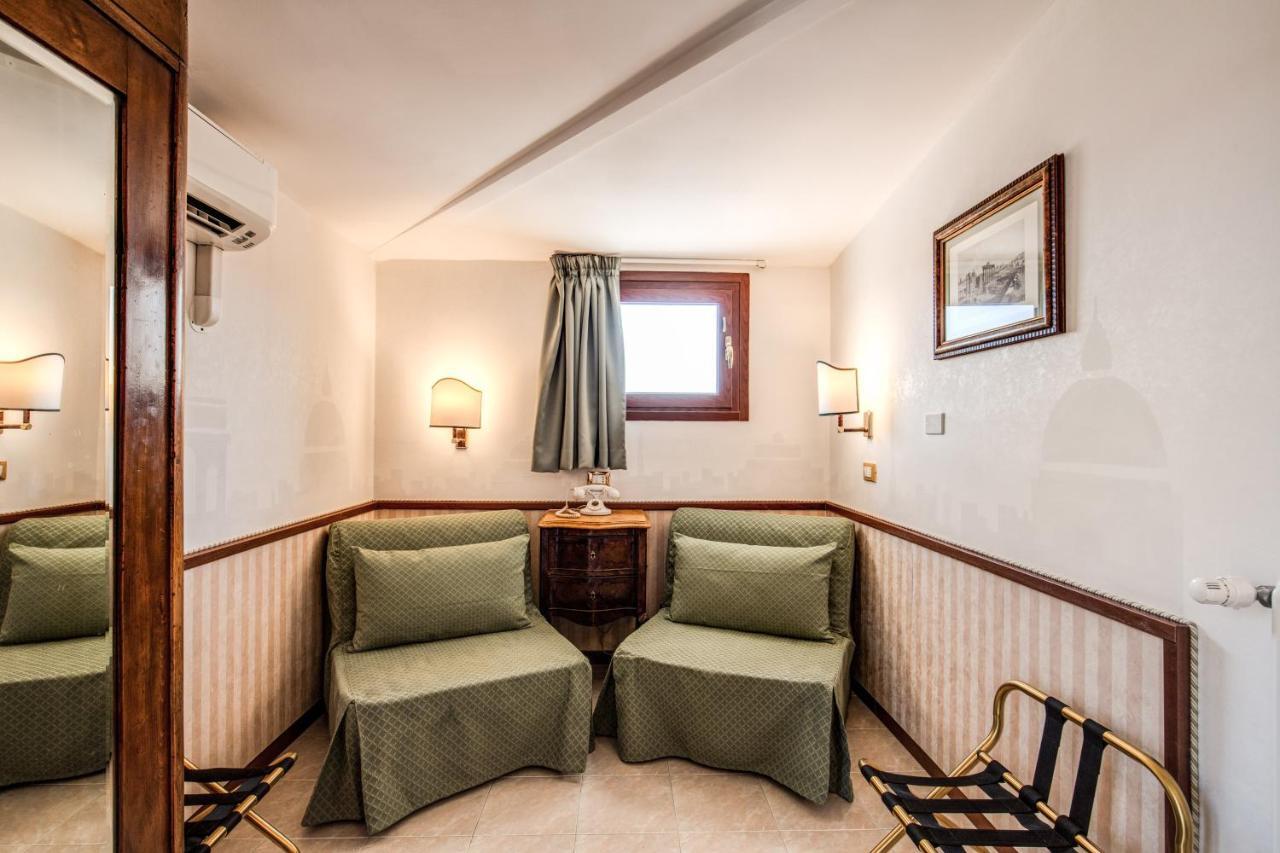 Hotel Pacific 3*