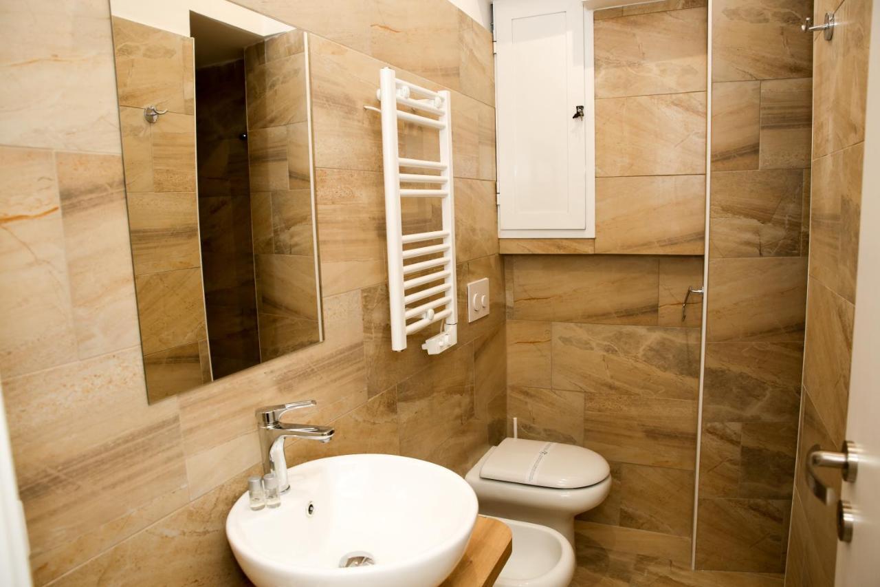 Vatican Comfort Suites Guest house