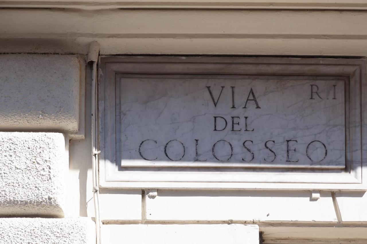 Your House @colosseum Apartment