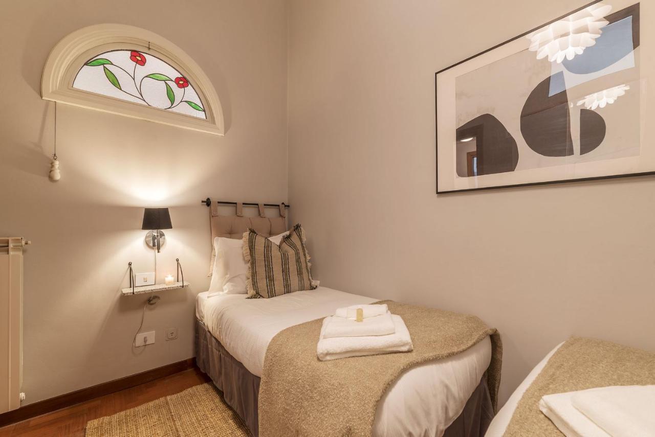Lively Trastevere Renovated - Fromhometorome Rome