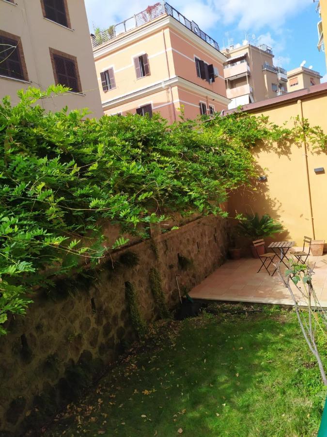 Angolo Sul Giardino * Rome