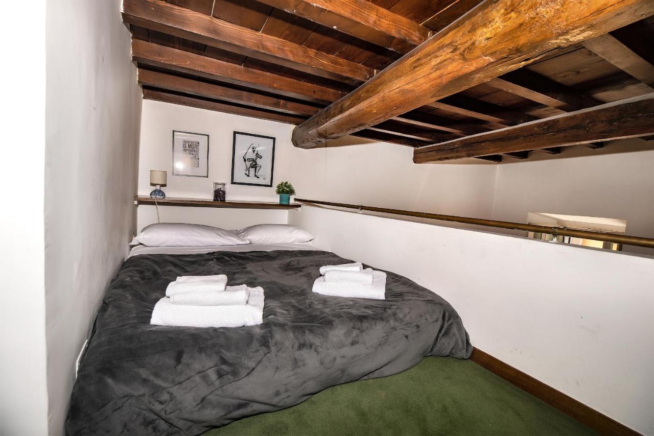 Apartment Via Dei Baullari Rome