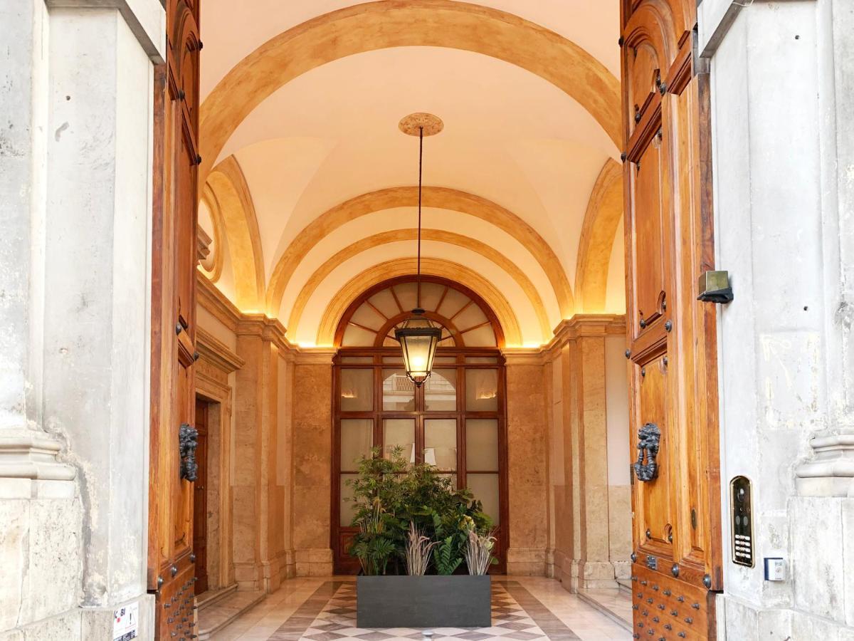 Casa Terrazza Colosseo Apartment *