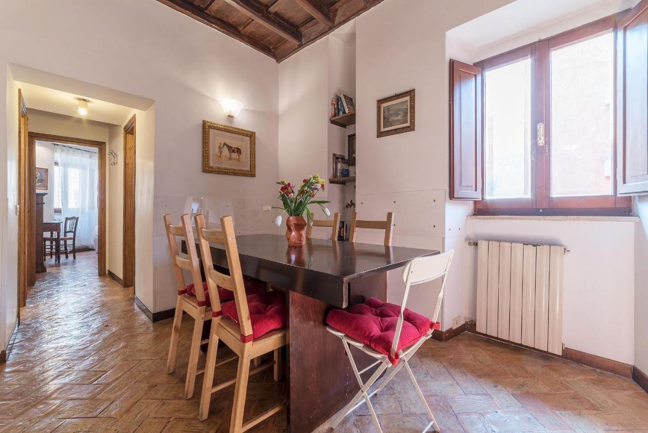 Appartement By The Charming Piazza Navona - Fromhometorome Rome