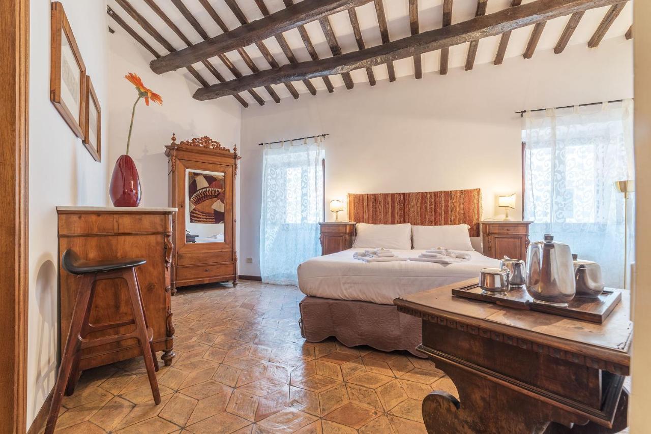 By The Charming Piazza Navona - Fromhometorome Appartement Rome
