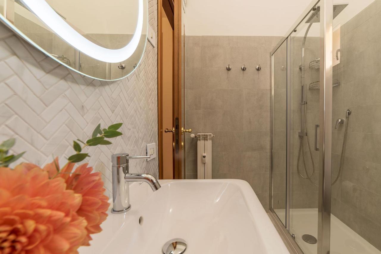 Lively Trastevere Renovated - Fromhometorome Rome