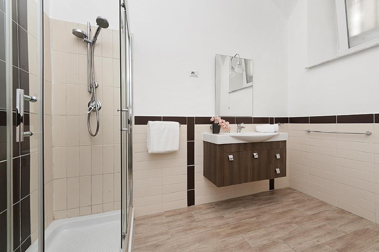 Bmga L Mon San Giovanni Apartment Rome