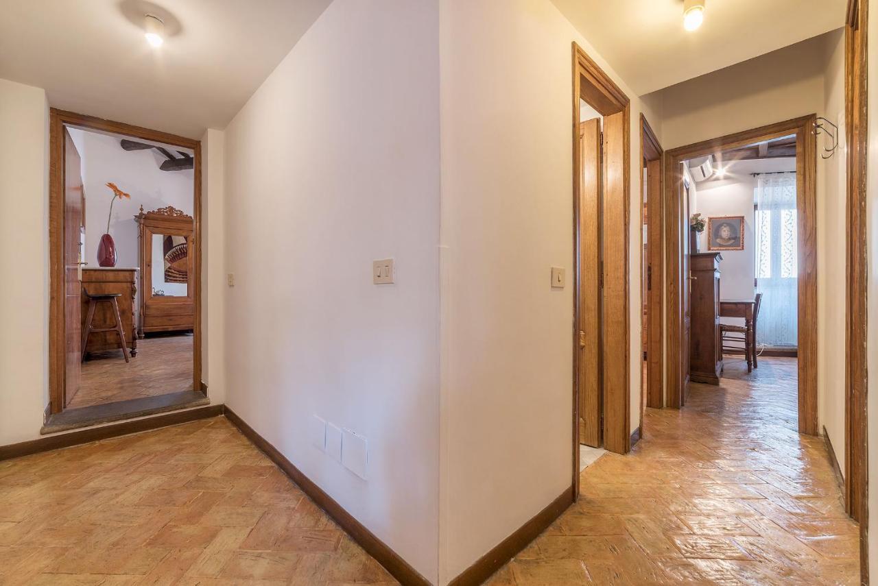 Appartement By The Charming Piazza Navona - Fromhometorome *