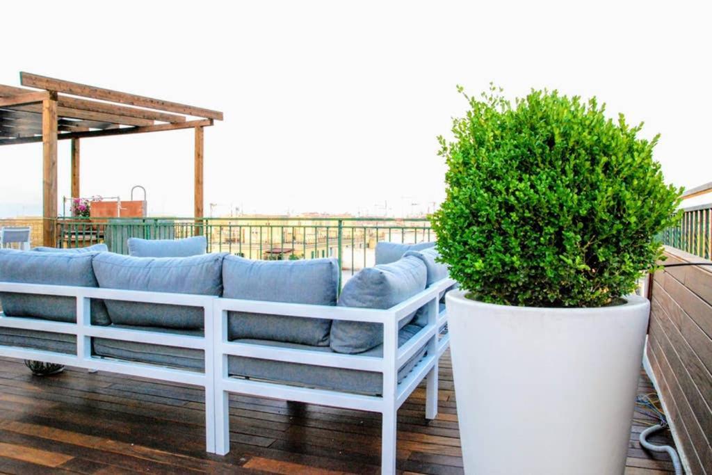 A Terrific Terrace Penthouse * Rome