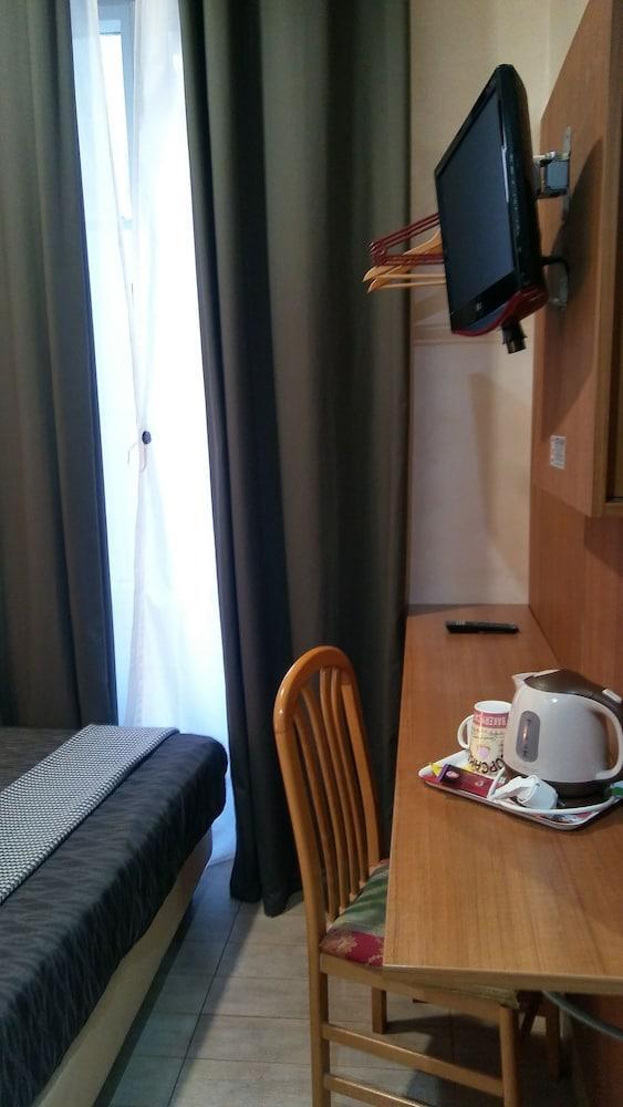 Acomodação com café da manhã  Domus Veneto