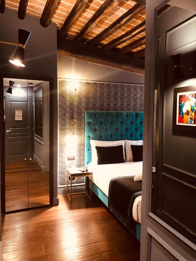 Saint B Boutique 3*