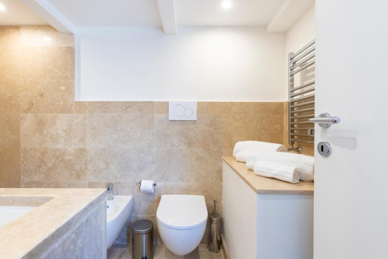 Couette-café Pantheonview - Luxury 2*
