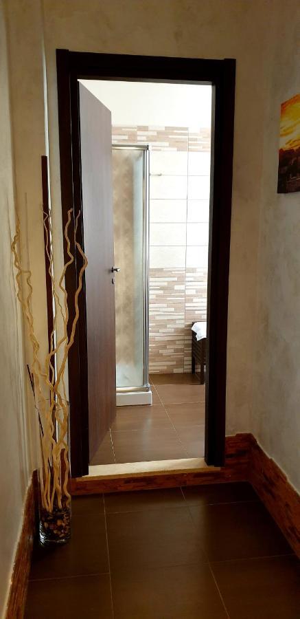 Jadore Monic * Rome