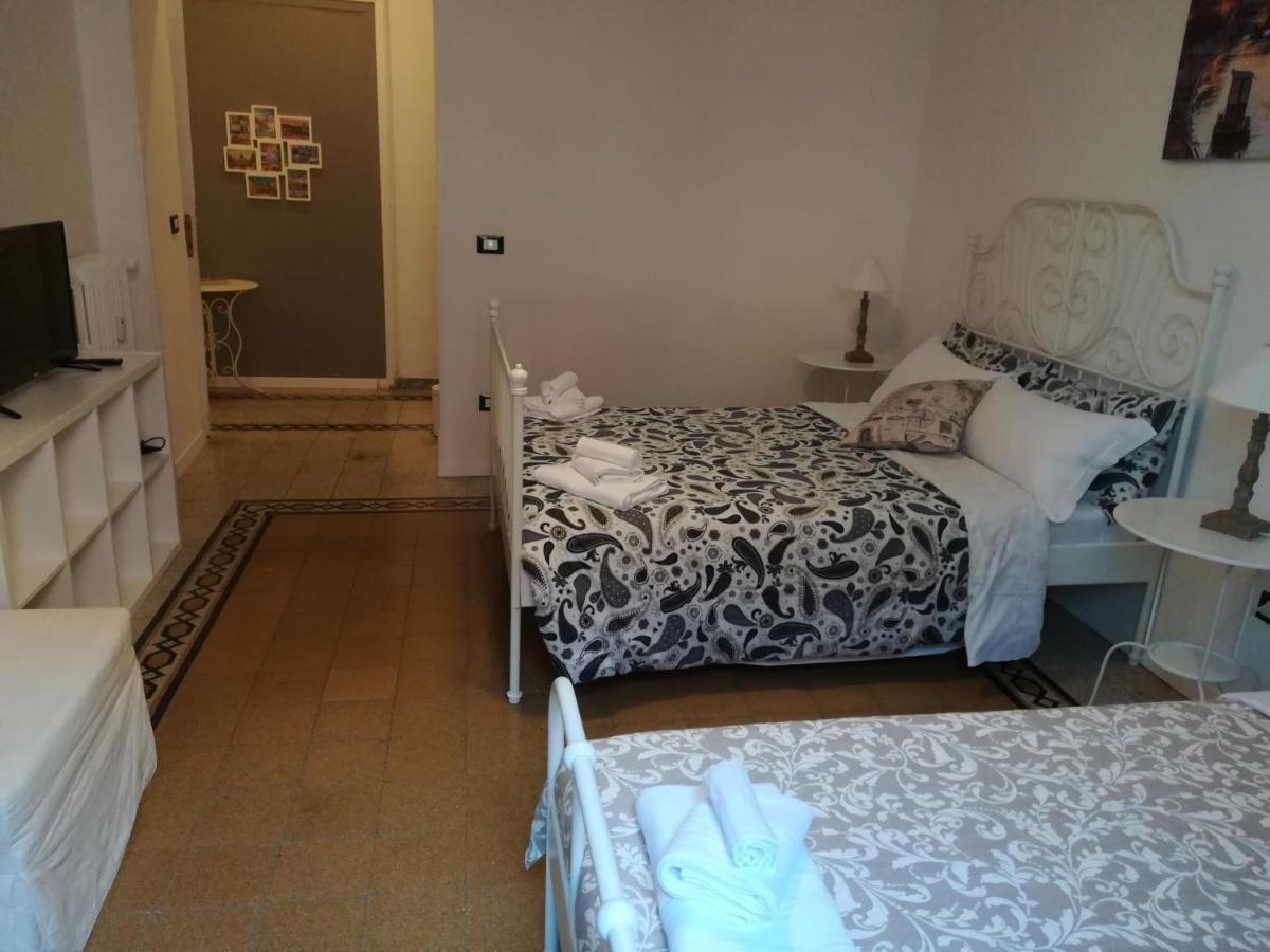 Mirhome Guest house *