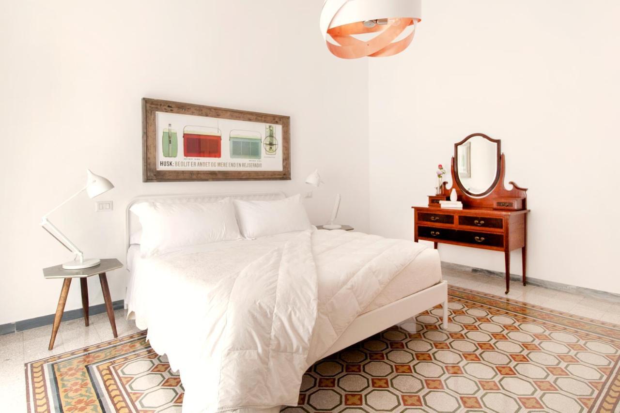 Apartment Modern Comfort, Poetic Charm *