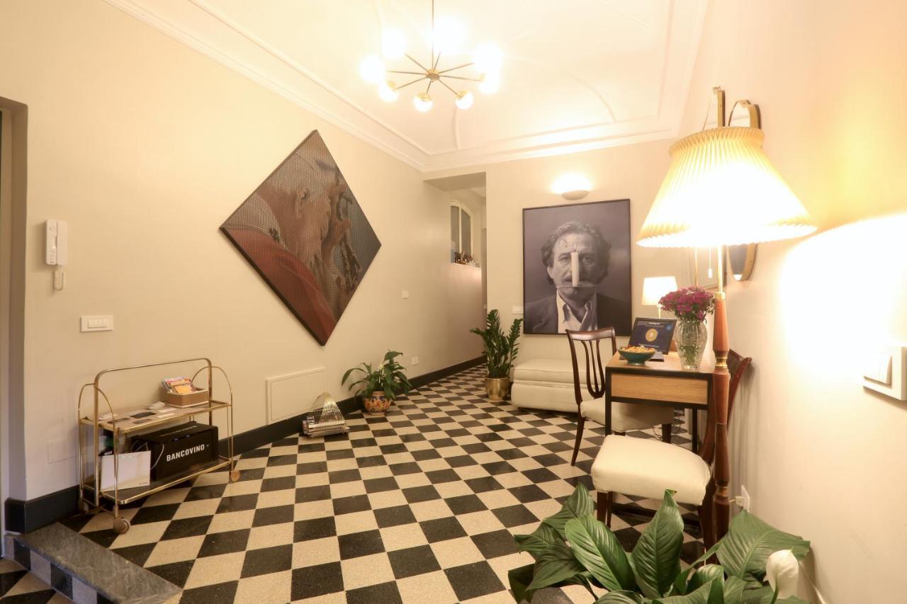 Guest house Santa Monica Townhouse 2*