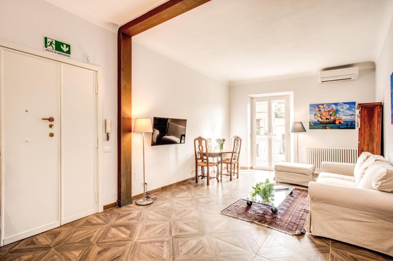 Apartment Cavour Attic With Terrace