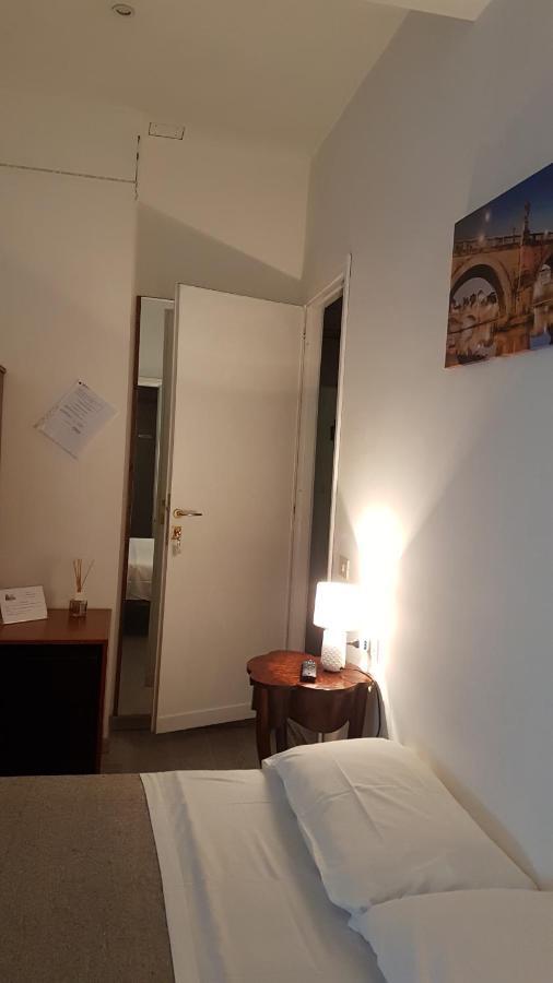 Domus Ferraro 2* Roma