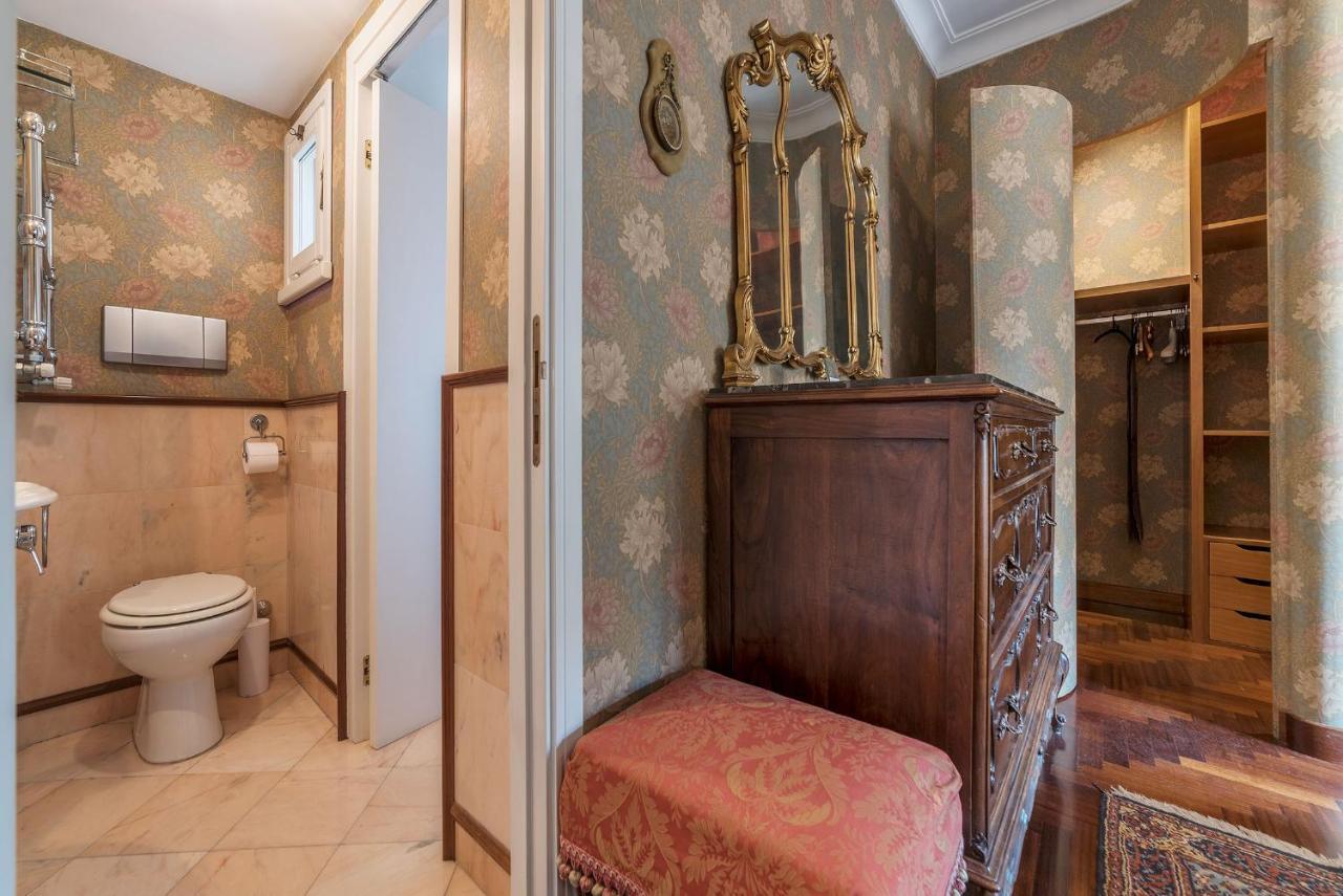 Apartment Quiet And Classic On Two Floors, By Trevi Fountain - Fromhometorome Rome
