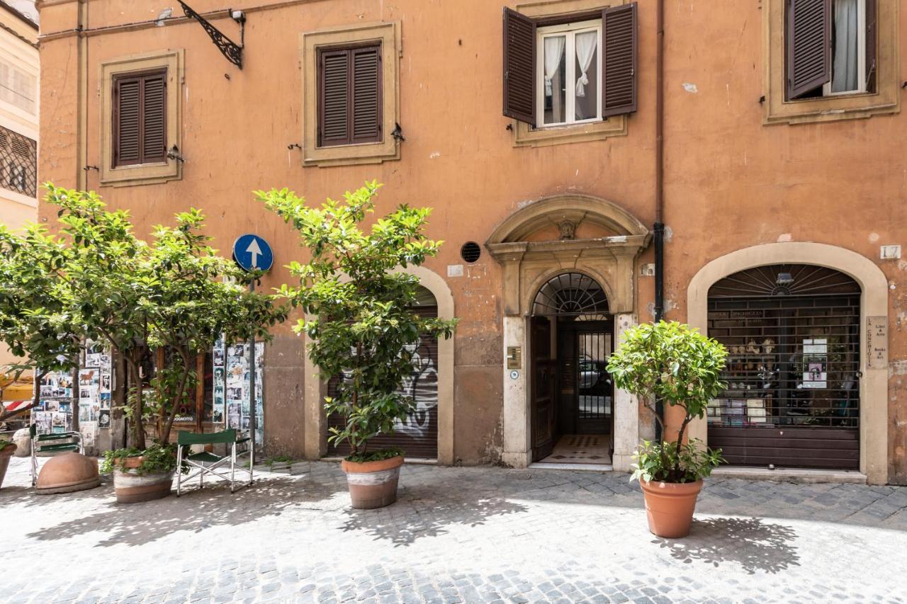 Apartment Spectacularly Bright, By Piazza Navona And The Pantheon - A/c, Wifi, Elevator *