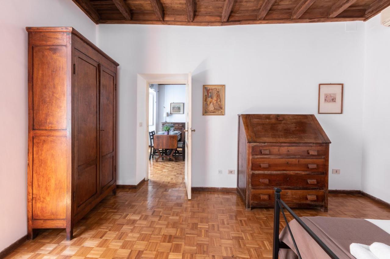 Spectacularly Bright, By Piazza Navona And The Pantheon - A/c, Wifi, Elevator Apartment *