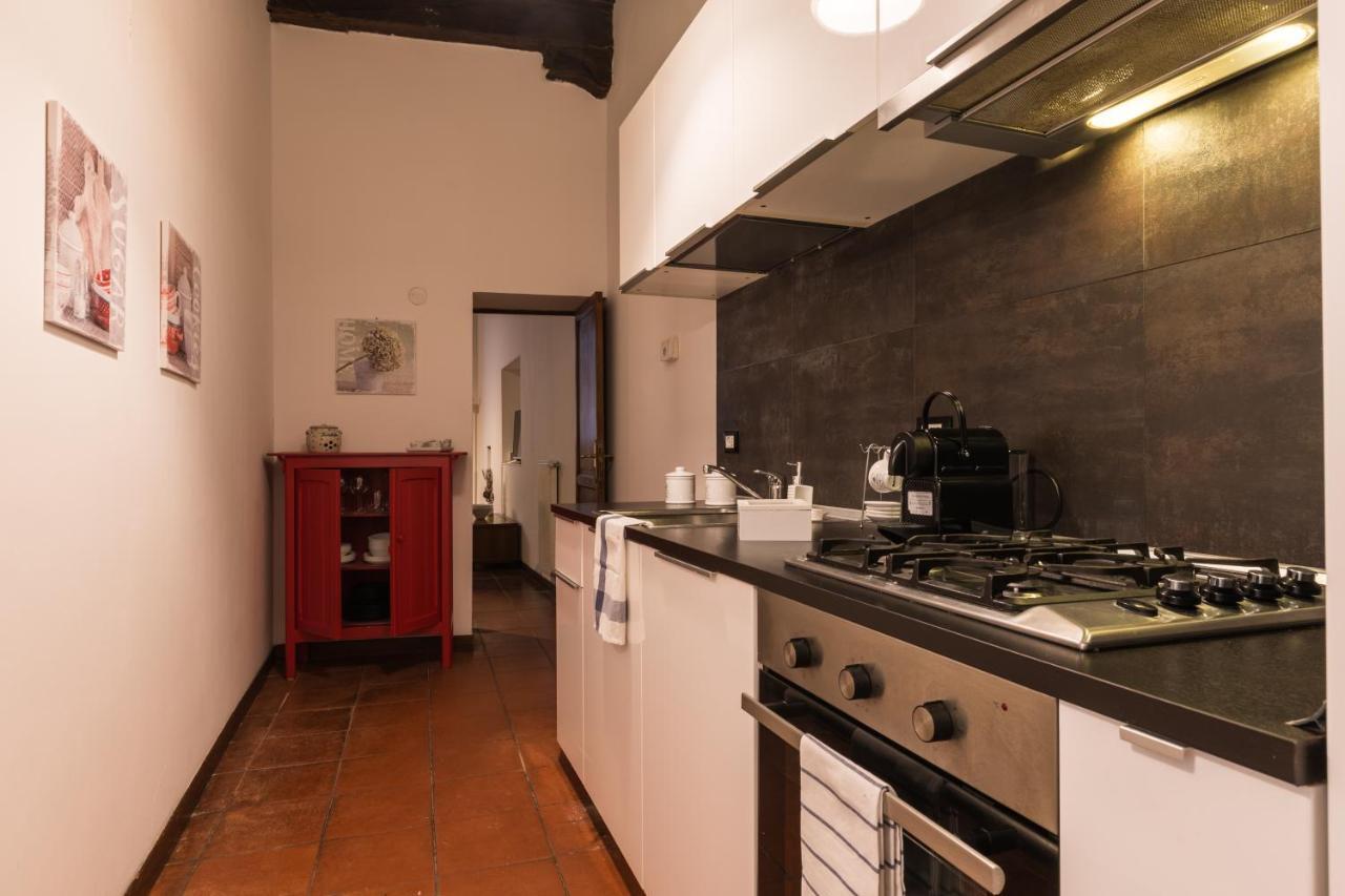 Apartment Secret Coronari *