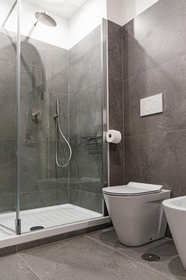 Little Queen Rooms * Roma