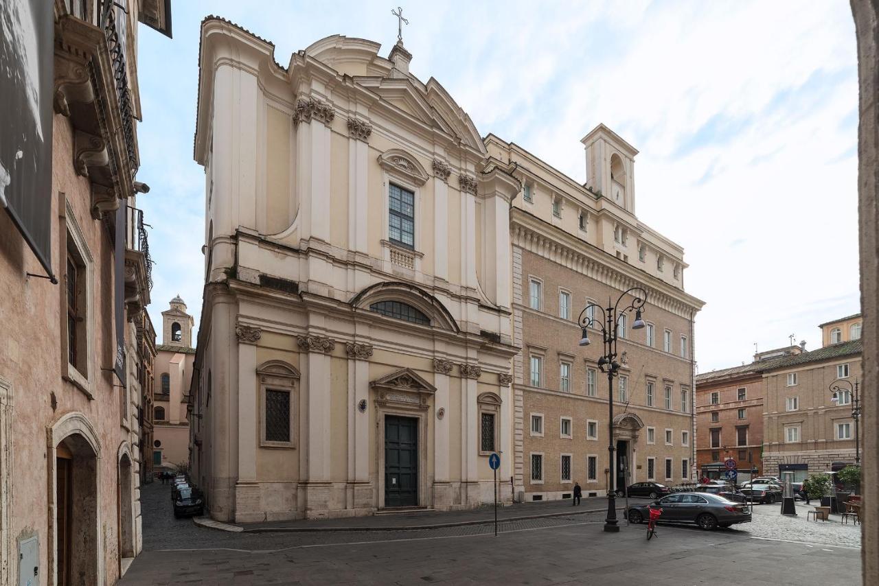 History And Modernity Meet By Fromhometorome Apartment Rome