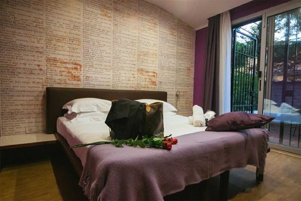 Black Hotel Rome