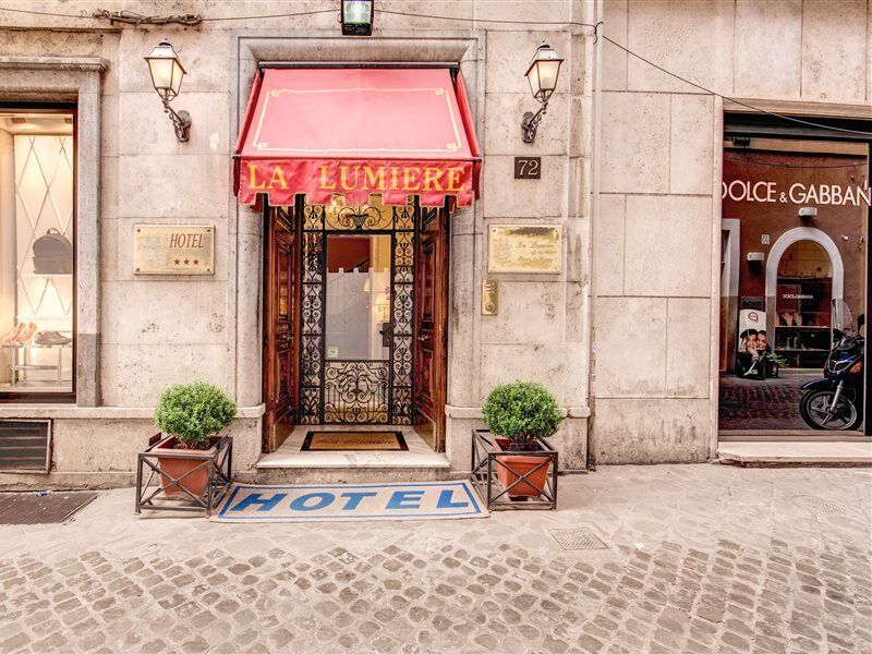 La Lumiere Di Piazza Di Spagna 3*