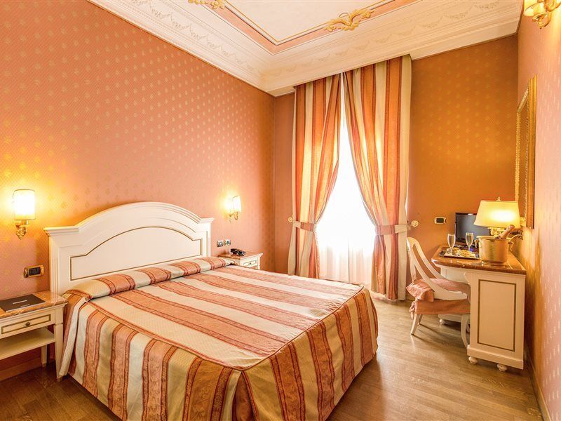 Hotel La Lumiere Di Piazza Di Spagna 3*