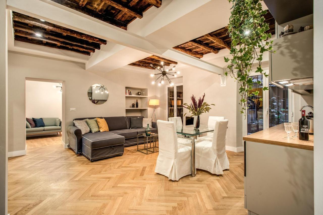 Apartment Trevi Fountain Superior 3 Bdr Rome