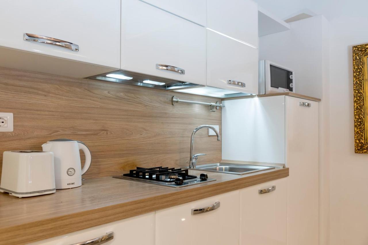 Chiavari Delux In Campo De Fiori Apartment