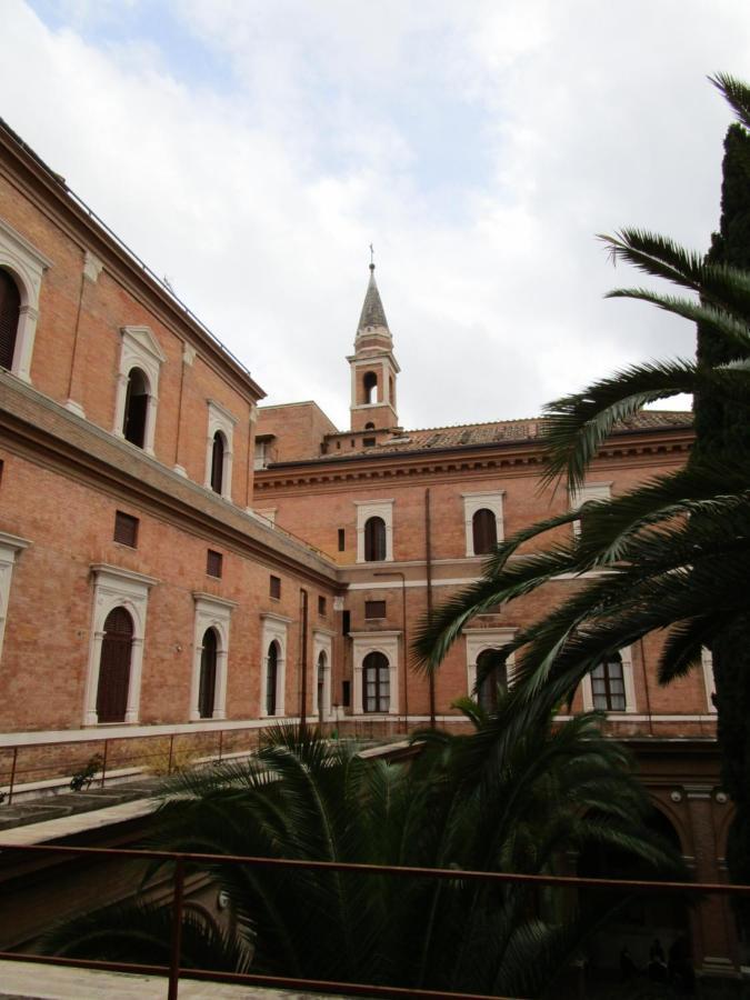 Casa S. Giuseppe Di Cluny Bed & Breakfast *
