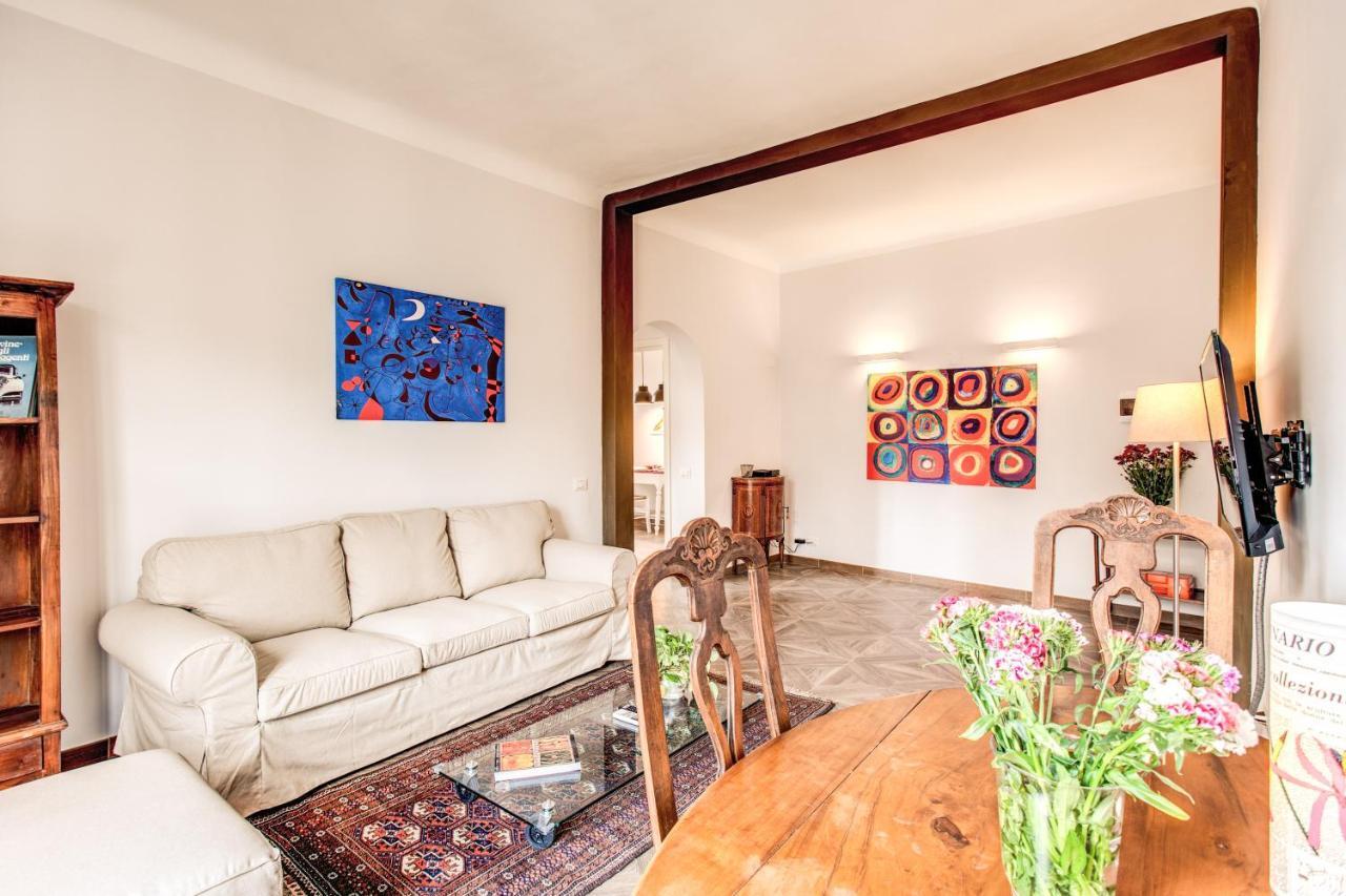 Apartment Cavour Attic With Terrace