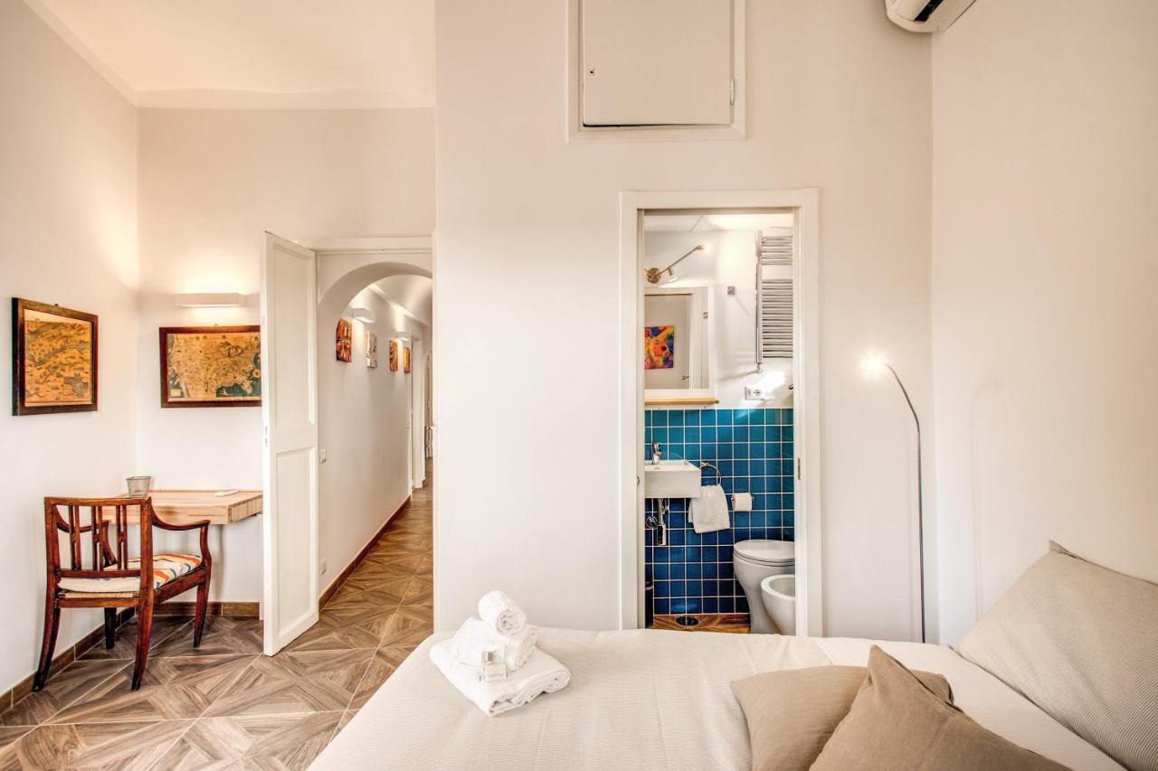 Cavour Attic With Terrace Apartment