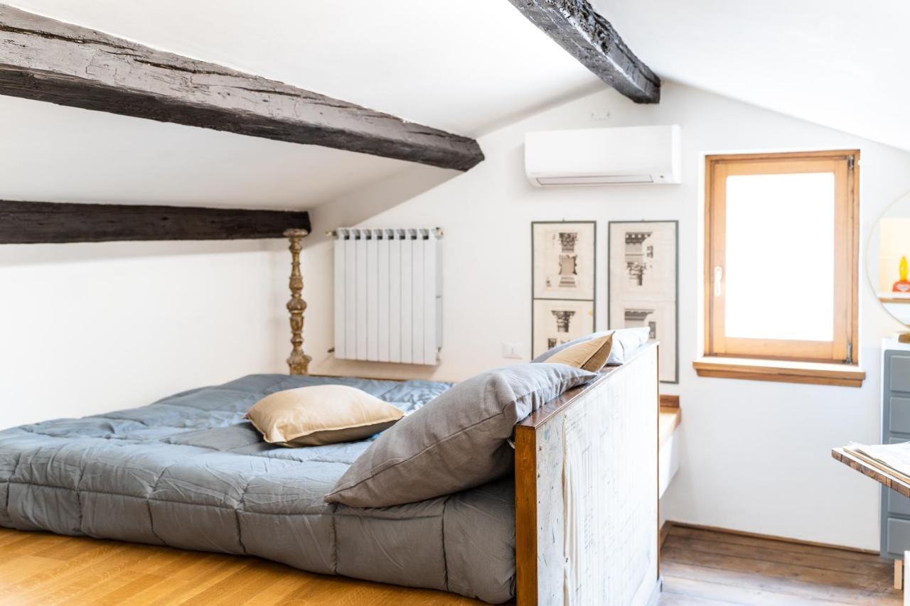 Apartment Arc Trilussa 44