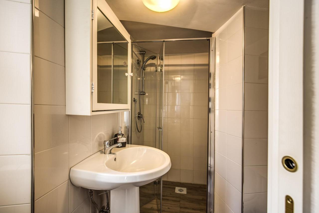 Appartamento Grotte&grottino, 2 Next Door Apt In Campo Dè Fiori Roma